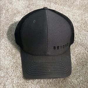 Stylish Black Mesh Cap